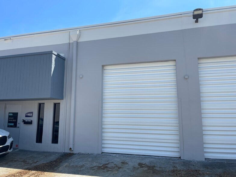 More Photos Of 1440-1478 NW 78th Ave, Doral Warehouse For Lease