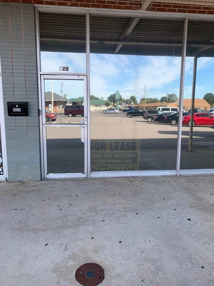 More Photos Of 538 N Main St, Emporia Unknown For Lease