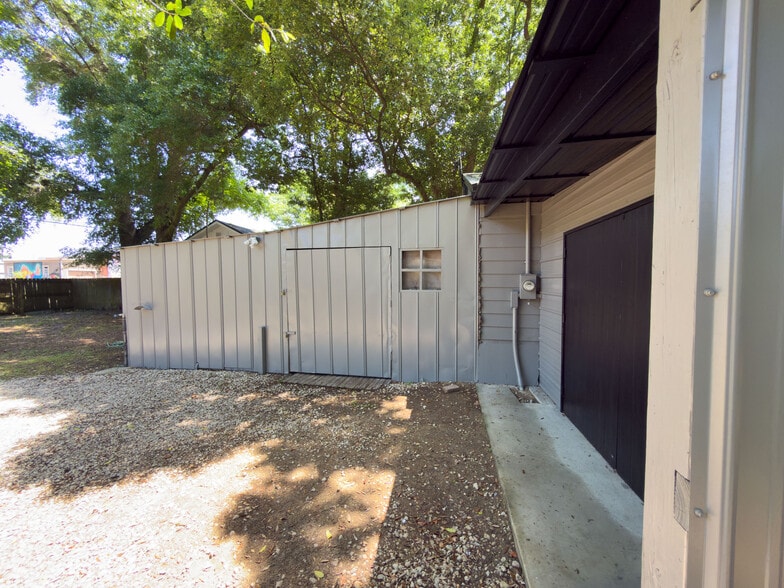 More Photos Of 2807 W Gadsden St, Pensacola Industrial For Sale