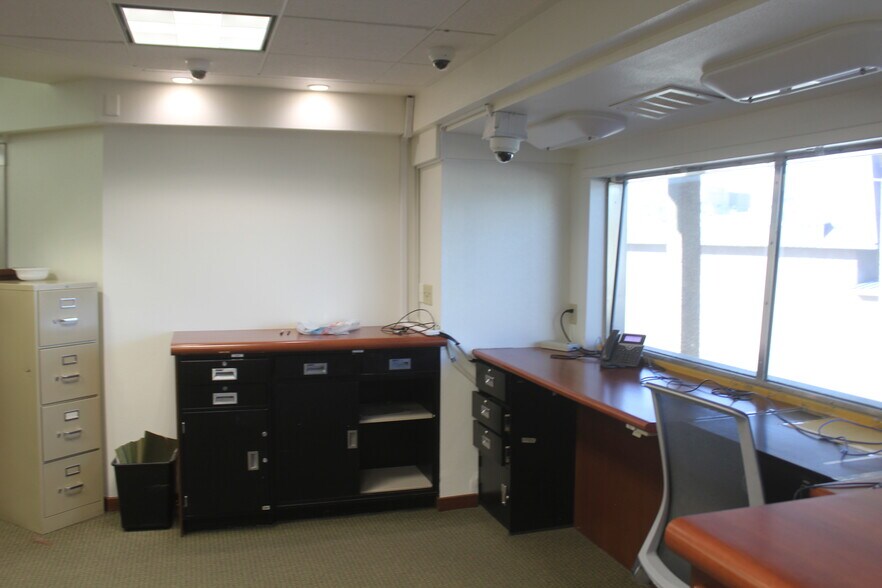 More Photos Of 444 S Main St, Cedar City Office For Sale