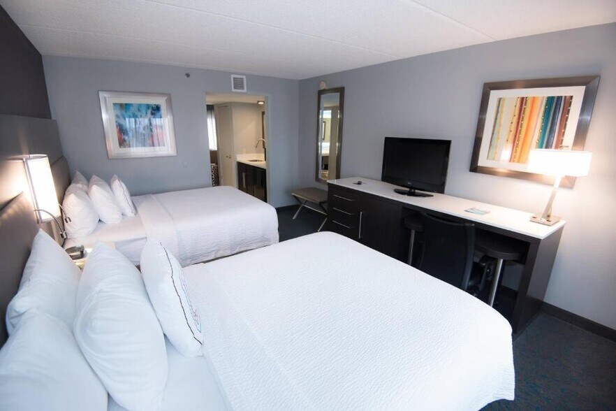 More Photos Of 1255 Walker Ave, East Point Hotel For Sale