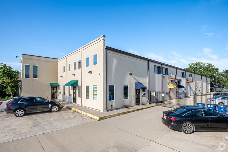More Photos Of 1018 Central Ave, Metairie Coworking Space