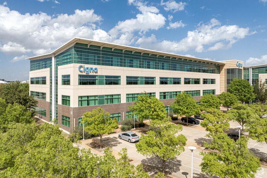 More Photos Of 1640 Dallas Pky, Plano Office For Lease