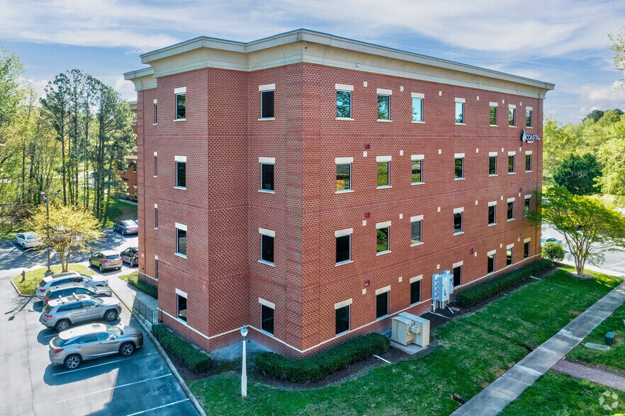 More Photos Of 582 Lynnhaven Pky, Virginia Beach Unknown For Lease