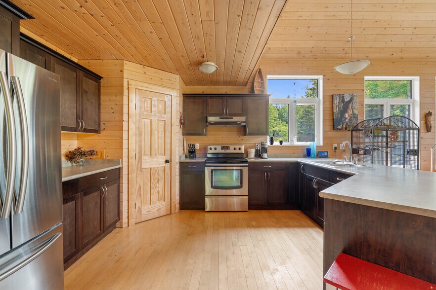More Photos Of 53309A Range Road 65, Parkland County Specialty For Sale