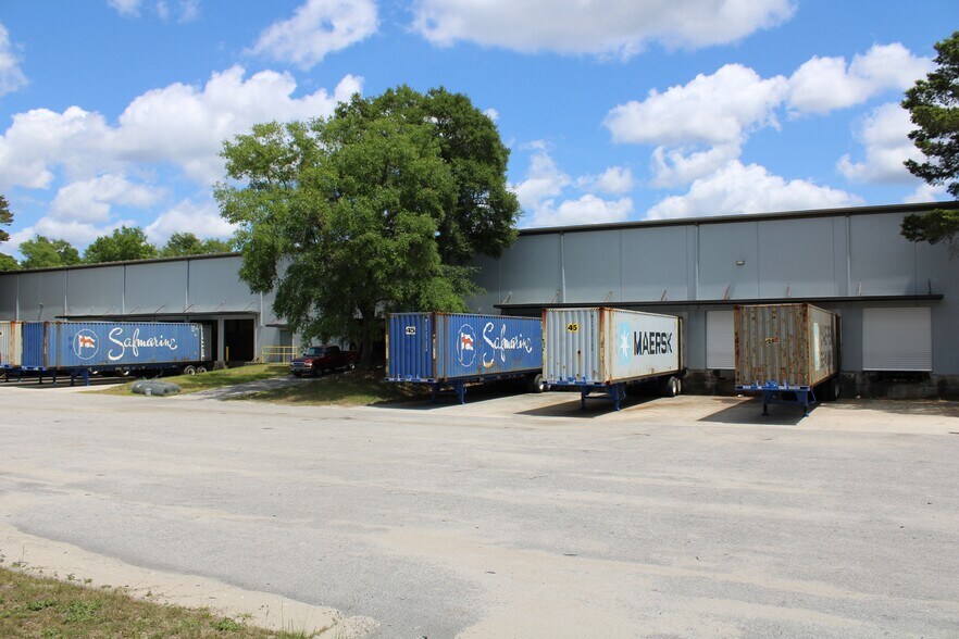 More Photos Of 1023 Legrand Blvd, Charleston Warehouse For Lease