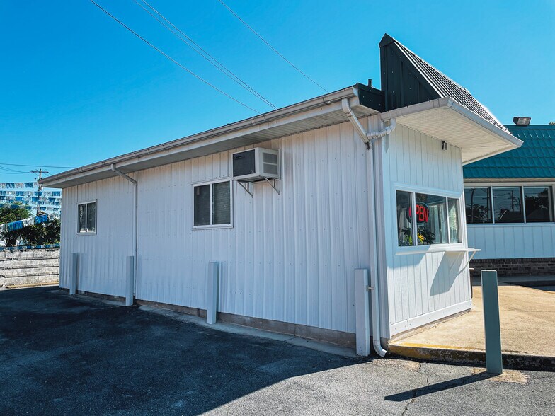 More Photos Of 824 Pennsylvania Ave, Hagerstown Freestanding For Sale