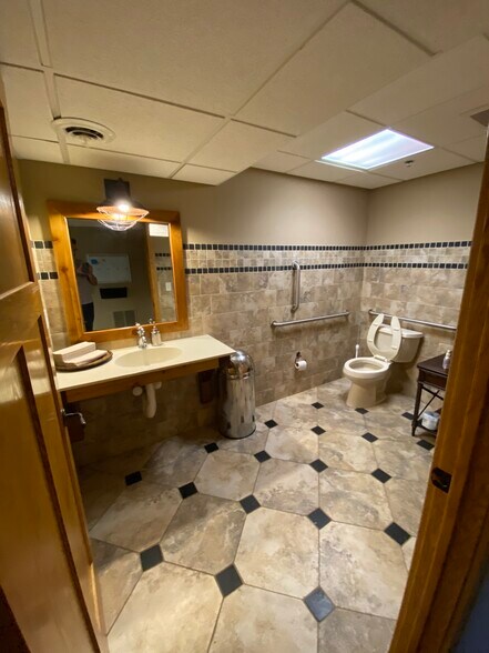 More Photos Of 1700 Niagara Ln, Plymouth Office Residential For Lease