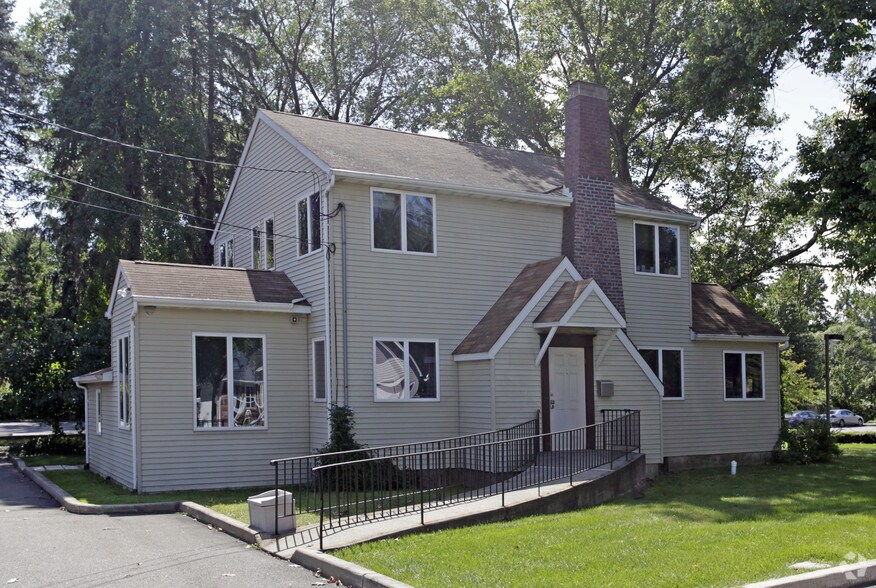 Primary Photo Of 7 Stokum Ln, New City Office For Sale