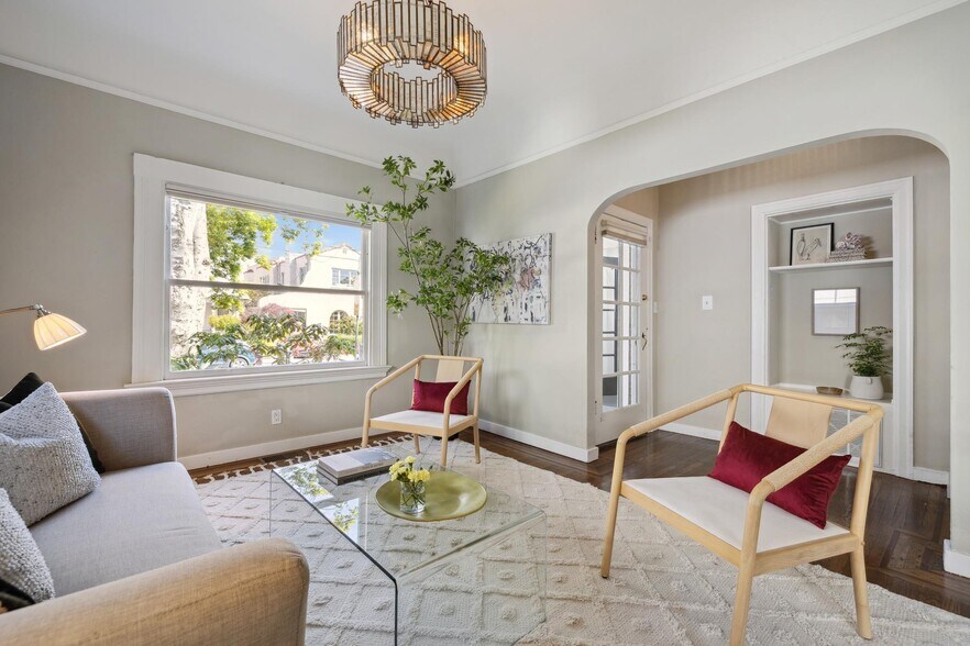 More Photos Of 449 37th St, Oakland Apartments For Sale