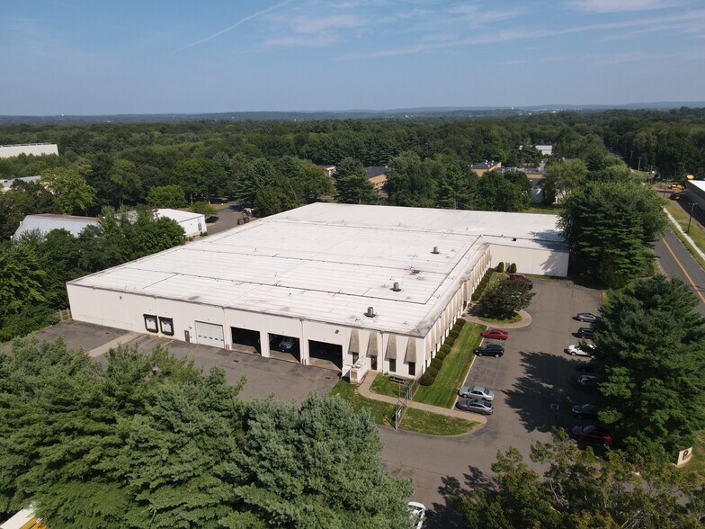 More Photos Of 85 S Satellite Rd, South Windsor Manufacturing For Lease