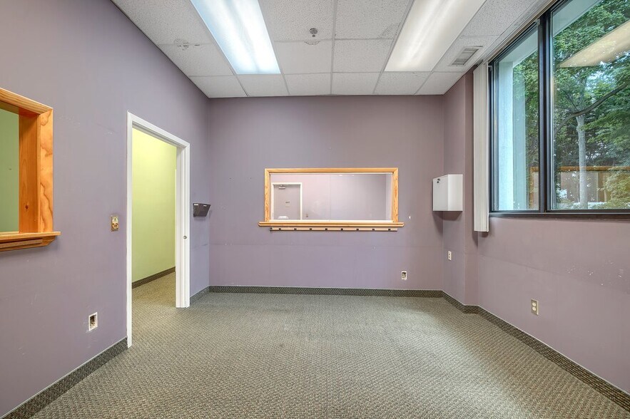 More Photos Of 79 Route 59, Airmont Medical For Lease