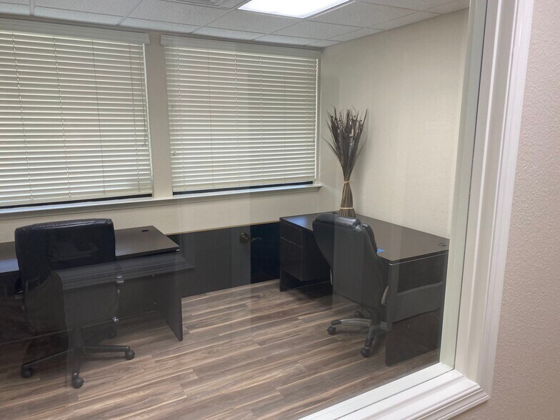 More Photos Of 610 W Main St, Visalia Office For Lease