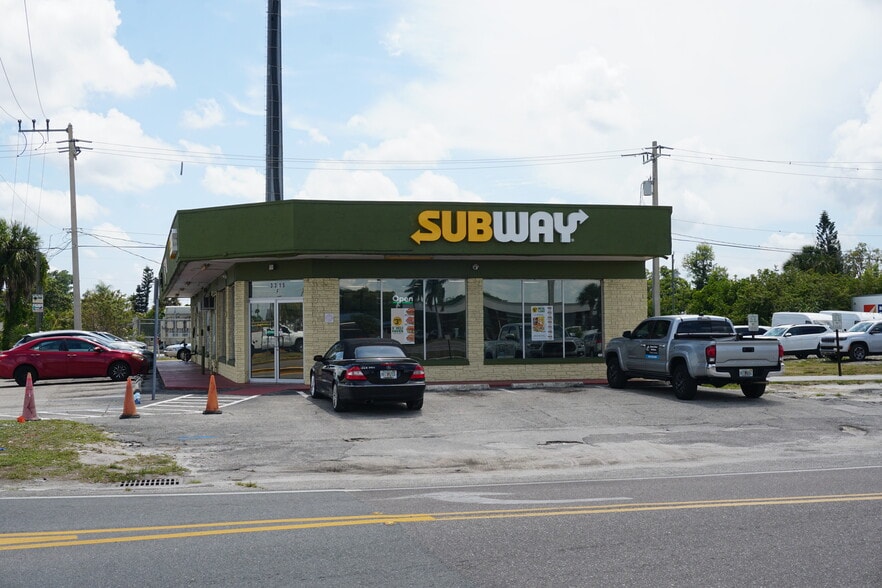More Photos Of 3315 Harbor Blvd, Port Charlotte Storefront For Sale