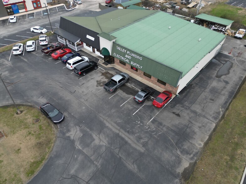 More Photos Of 15044-15050 Rankin Ave, Dunlap Freestanding For Sale