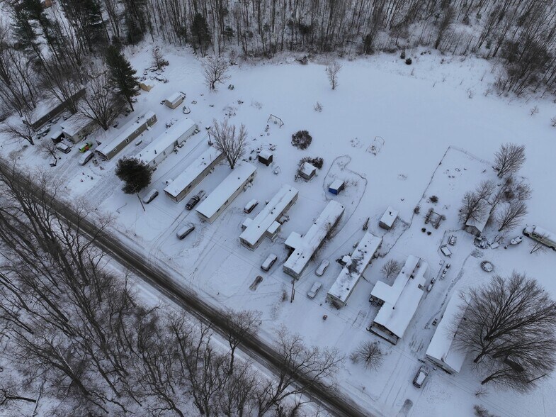 More Photos Of 42 Island Rd, Phoenix Multifamily For Sale