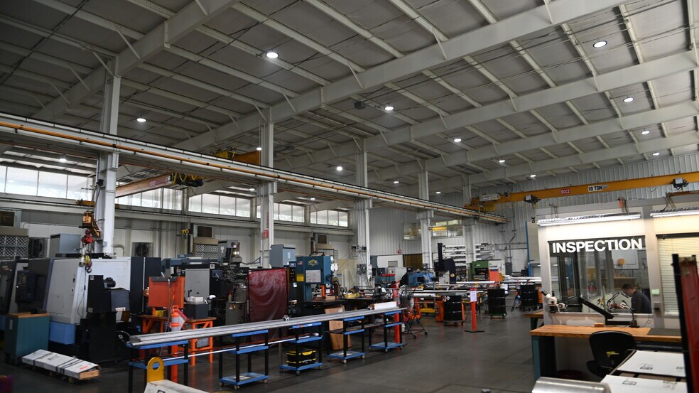 More Photos Of 1717 Brittmoore Rd, Houston Manufacturing For Lease