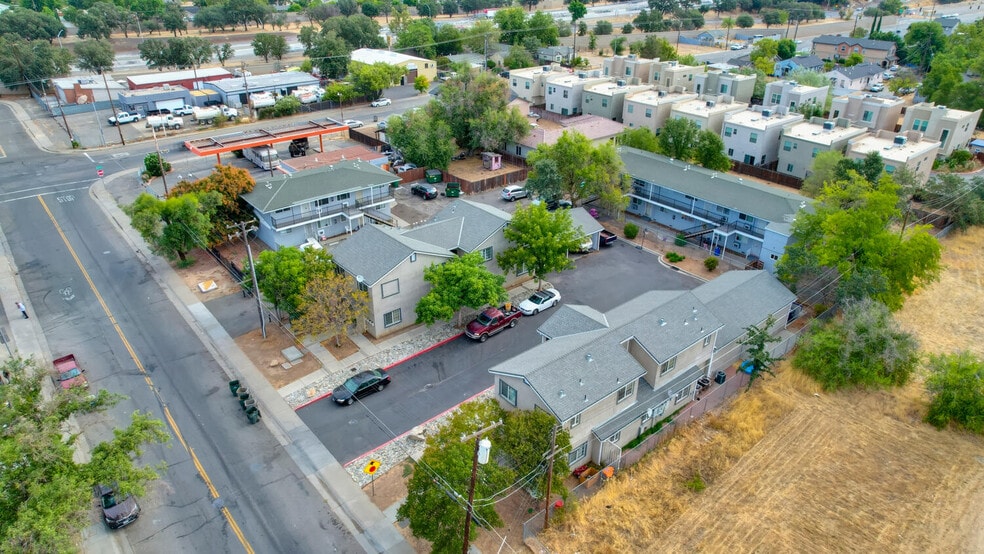 More Photos Of 3732-3736 Astoria St, Sacramento Apartments For Sale