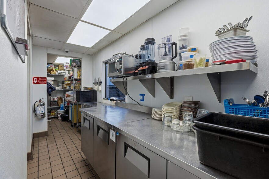 More Photos Of 3055 Harding St, Carlsbad Restaurant For Sale