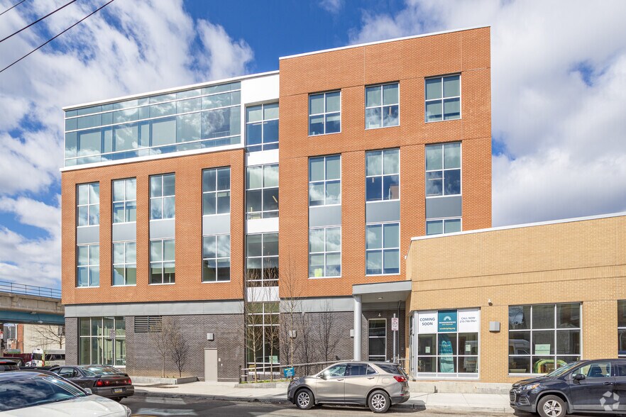 More Photos Of 5901 Market St, Philadelphia Office For Lease