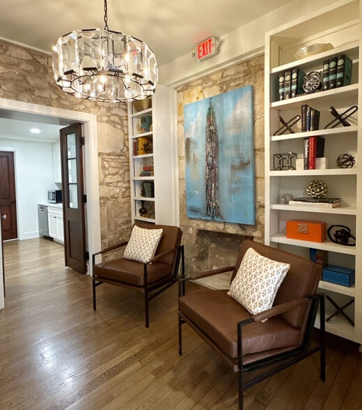 More Photos Of 322 Martinez St, San Antonio Office For Lease