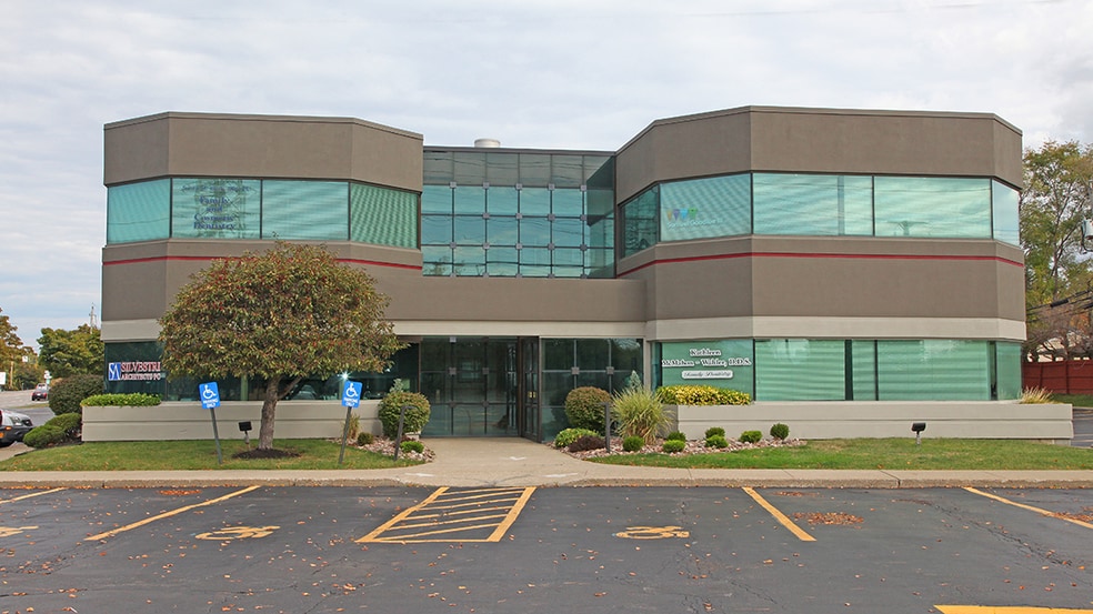 More Photos Of 1321-1325 Millersport Hwy, Amherst Office For Lease