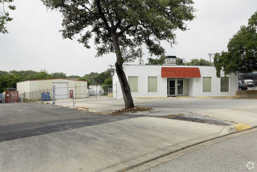 Primary Photo Of 12106 Valliant St, San Antonio Warehouse For Lease