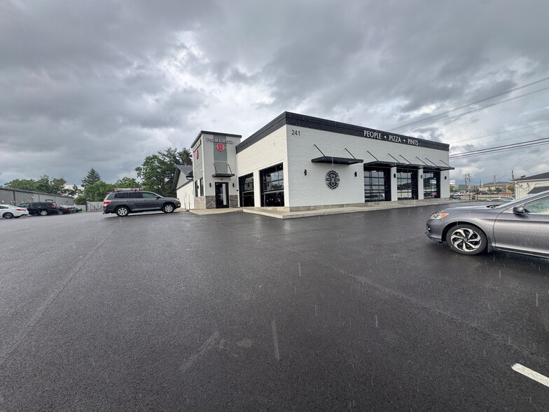 Primary Photo Of 241 Eastern Byp, Richmond Restaurant For Sale