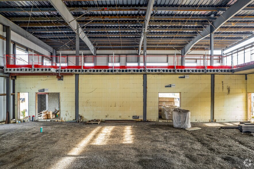 More Photos Of 10 Vice Regent Blvd, Toronto Land For Lease