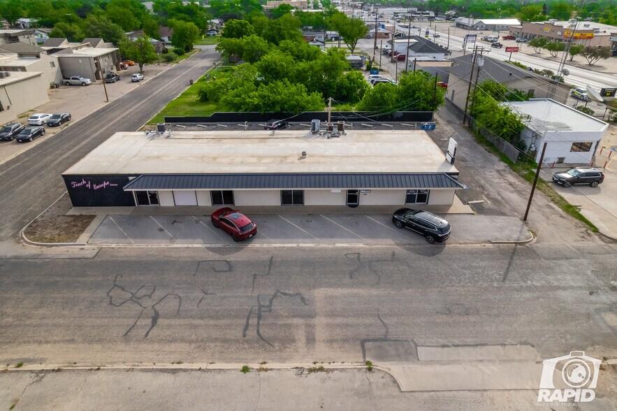 More Photos Of 72 Hassell St, San Angelo Specialty For Sale