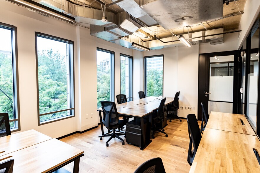 More Photos Of 1301 K St NW, Washington Office For Lease