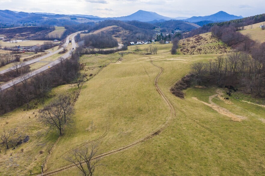 More Photos Of 230 Barn Ave, North Tazewell Land For Sale