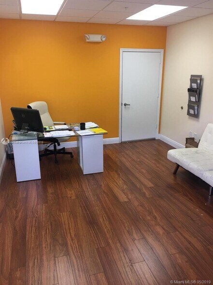 More Photos Of 1845 NW 112th Ave, Miami Light Manufacturing For Sale