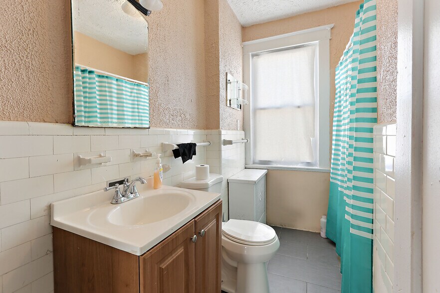 More Photos Of 2519 Liberty Heights Ave, Baltimore Apartments For Sale