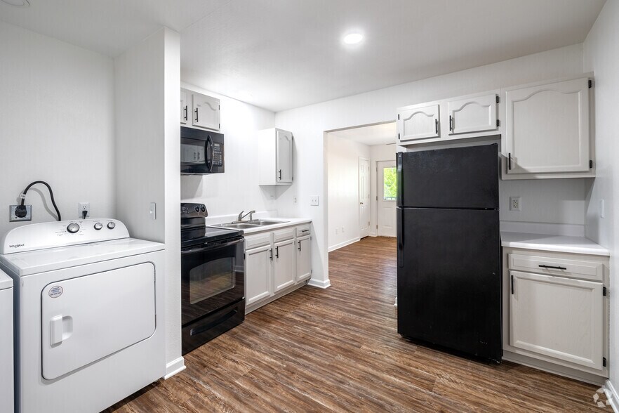 More Photos Of 145 Lois Ln, Morehead Apartments For Sale