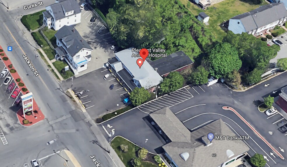 More Photos Of 21 Jackson St, Methuen Veterinarian Kennel For Sale