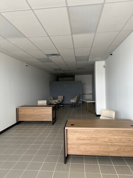 More Photos Of 6324 West, Houston Storefront Retail Office For Lease