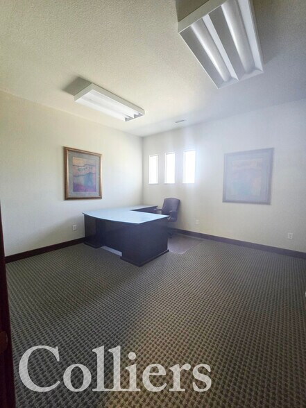 More Photos Of 1715 Pole Line Rd E, Twin Falls Bank For Sale