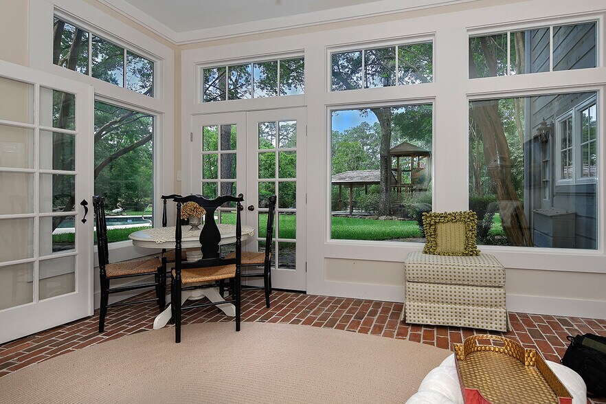 More Photos Of 15598 Bedford Ln, Conroe Specialty For Sale