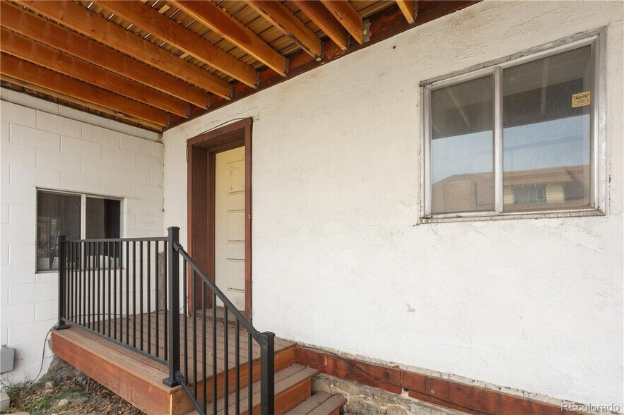 More Photos Of 202 Tabor St, Buena Vista General Retail For Sale