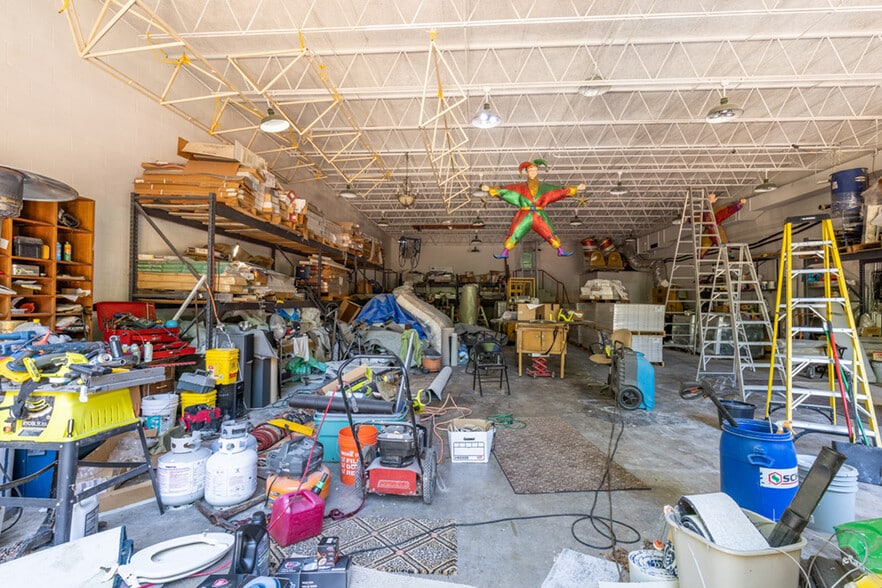 More Photos Of 8871 Griffith Rd, Nashville Warehouse For Sale