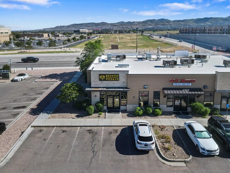 Primary Photo Of 12562 S Rhetski Ln, Riverton Freestanding For Lease
