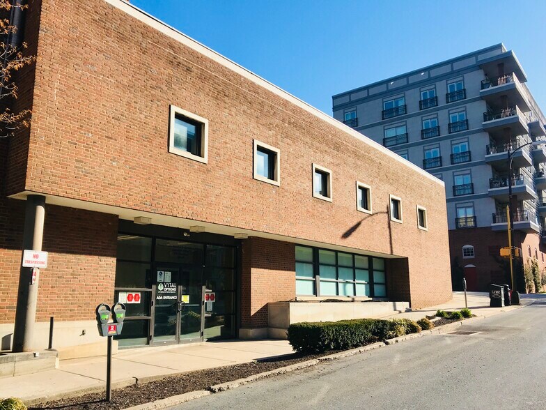 More Photos Of 202 N Duke St, Lancaster Office For Sale