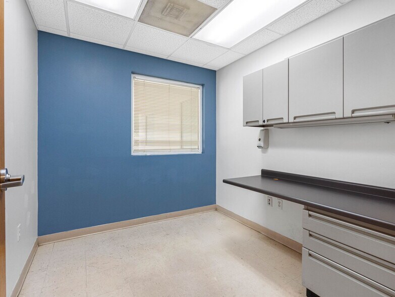 More Photos Of , Tampa Office For Sale