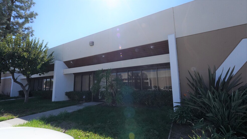 More Photos Of 616-622 N Eckhoff St, Orange Warehouse For Sale