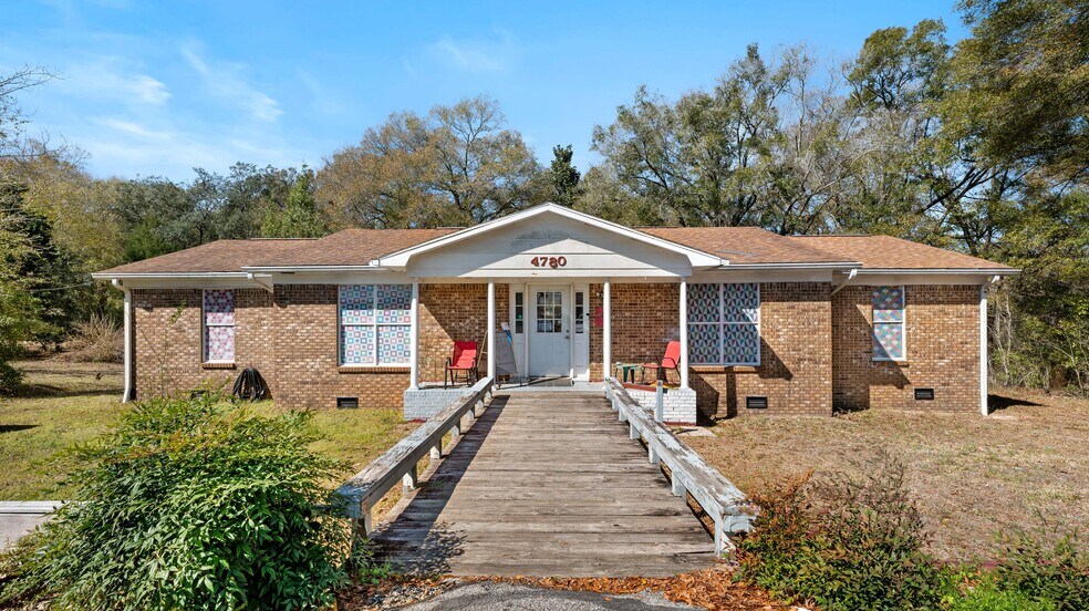 Primary Photo Of 4780 Live Oak Church Rd, Crestview Storefront Retail Office For Sale