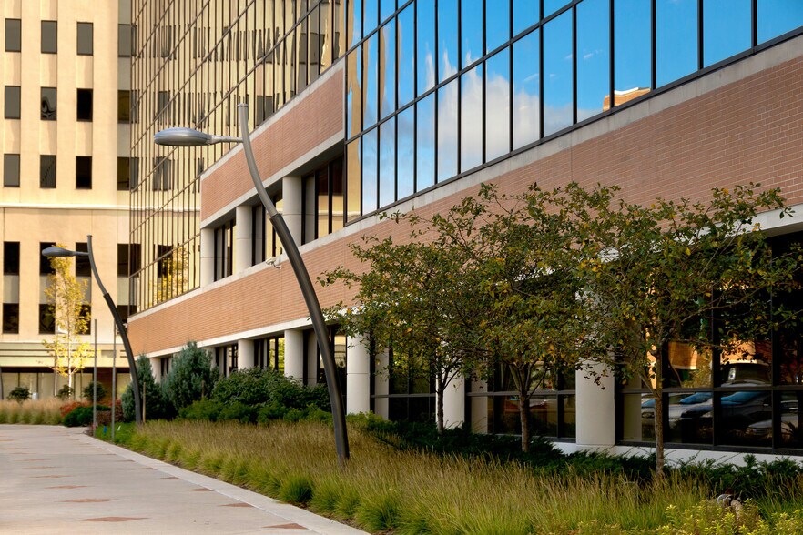 More Photos Of 67 W Michigan Ave, Battle Creek Office For Lease