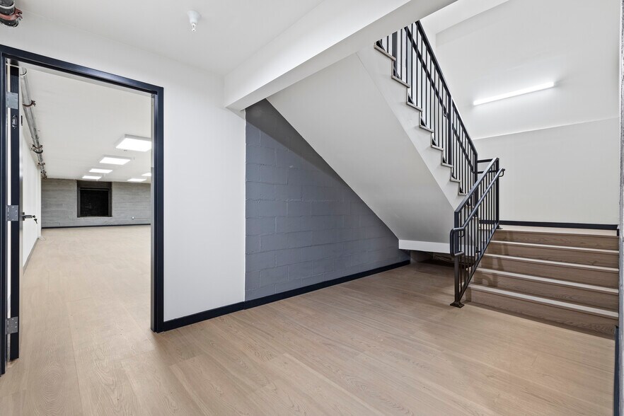 More Photos Of 939 10th St, Modesto Storefront Retail Office For Lease