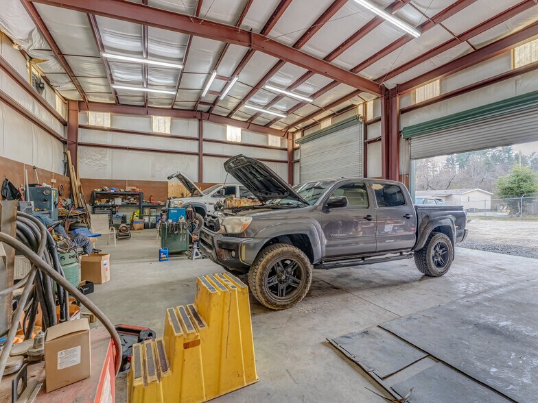 More Photos Of 535 Old Rosman hwy, Brevard Flex For Sale