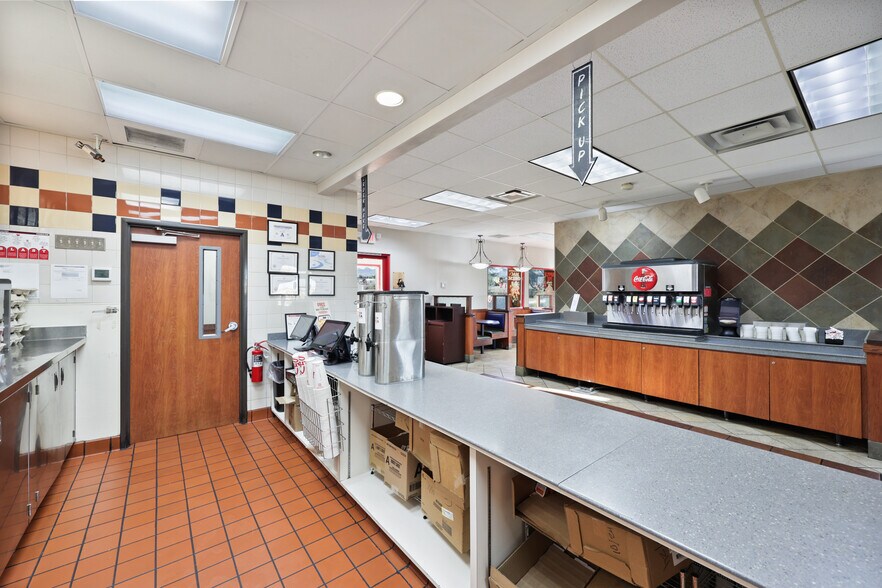 More Photos Of 310 S Boulder Hwy, Henderson Fast Food For Lease